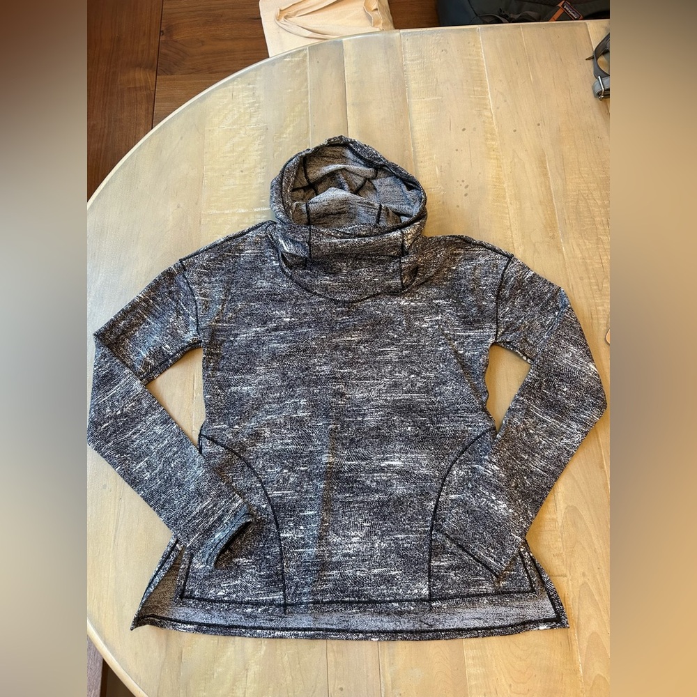 Lululemon 4 women’s hoodie